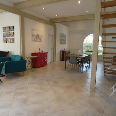 Moderne 4 Chambres, Piscine Chauffée, Wi-fi, Proche Et Commerces, - Fr-1-374-147 Villa Arcachon