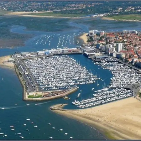 Moderne 4 Chambres, Piscine Chauffée, Wi-fi, Proche Et Commerces, - Fr-1-374-147 Arcachon
