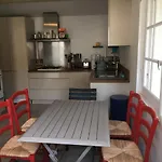 Moderne 4 Chambres, Piscine Chauffee, Wi-fi, Proche Et Commerces, - Fr-1-374-147 Villa