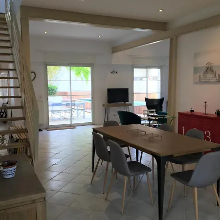 Вилла Moderne 4 Chambres, Piscine Chauffee, Wi-fi, Proche Et Commerces, - Fr-1-374-147 Аркашон