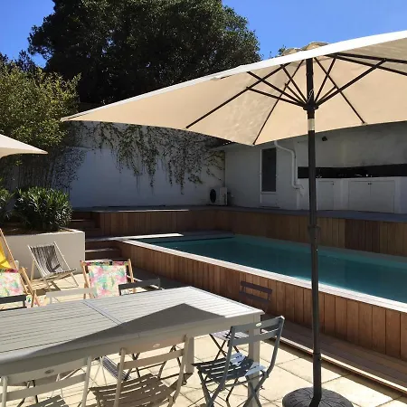 Moderne 4 Chambres, Piscine Chauffee, Wi-fi, Proche Et Commerces,